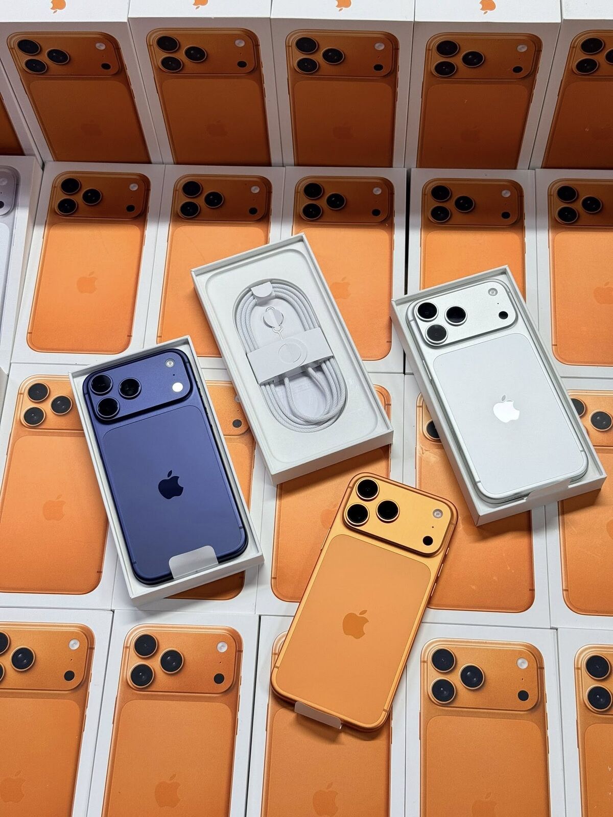 Apple iPhone 17 Pro Max, iPhone 17 Pro, iPhone 17, iPhone Air, iPhone 16 Pro Max, iPhone 16 Pro, iPhone 16, iPhone 16 Plus, Samsung Galaxy S26 Ultra , Samsung Galaxy S26  , Samsung Galaxy S25 Ultra ,  Samsung Galaxy Z Fold7 , Google Pixel 10 Pro  XL ,  Xiaomi 17 Ultra,  Sony PlayStation PS5 Pro